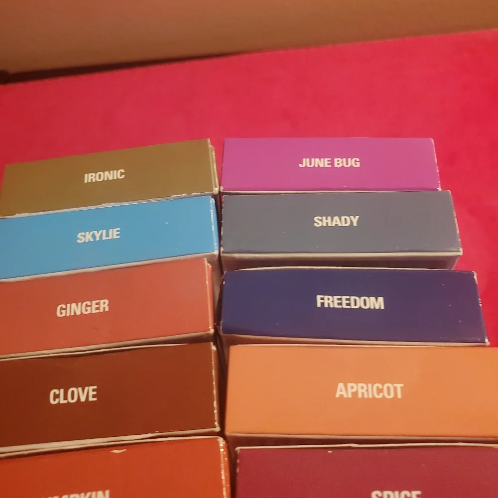 KYLIE Jenner Lip Kits